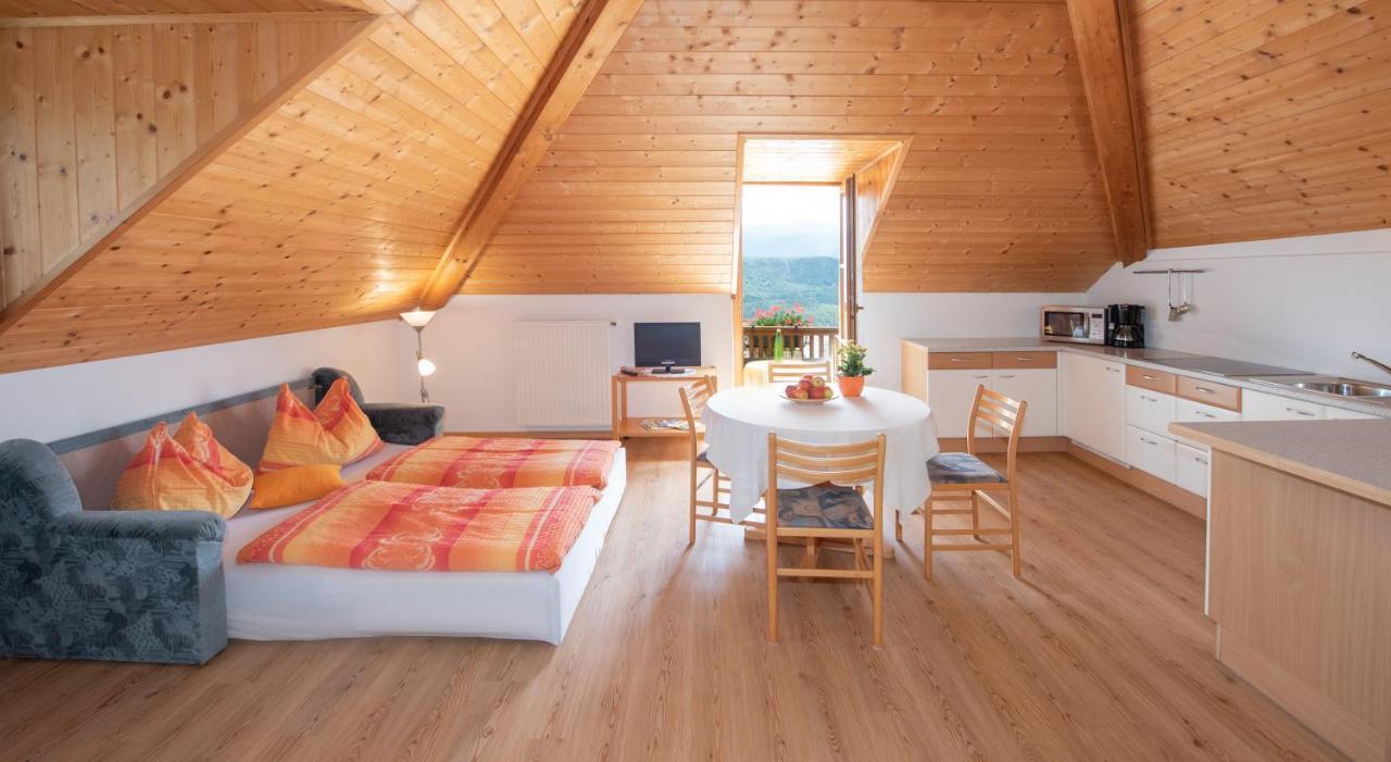 Apartments Herrnhofer Caldaro Luaran gambar